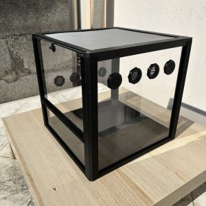 terrario 30x30x30cm con tetto in rete